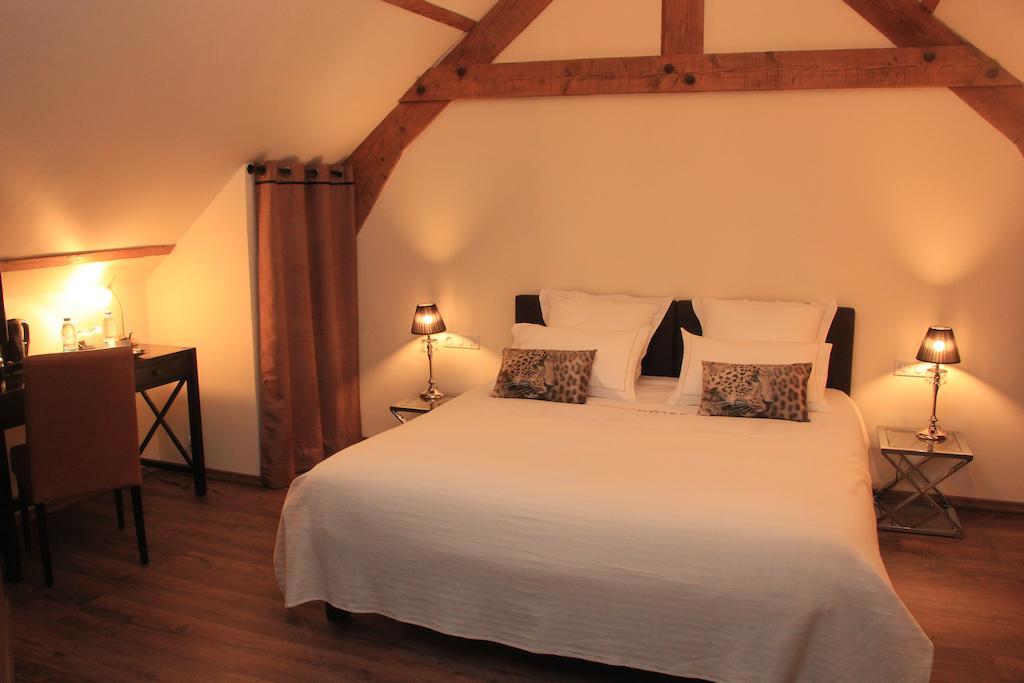 Au Coeur Des Hotes Steenvoorde Стая снимка