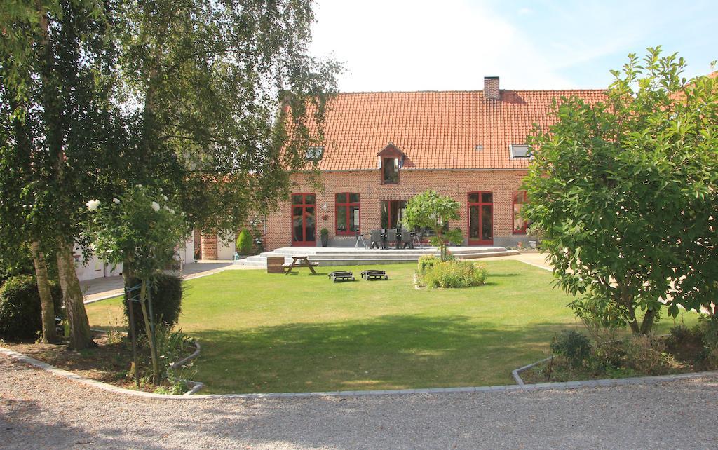 Au Coeur Des Hotes Steenvoorde Екстериор снимка